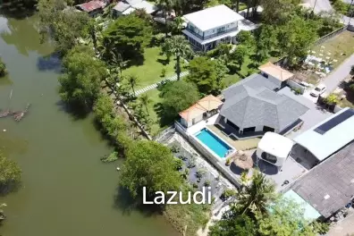 3 Bed 4 Bath Villa For Sale