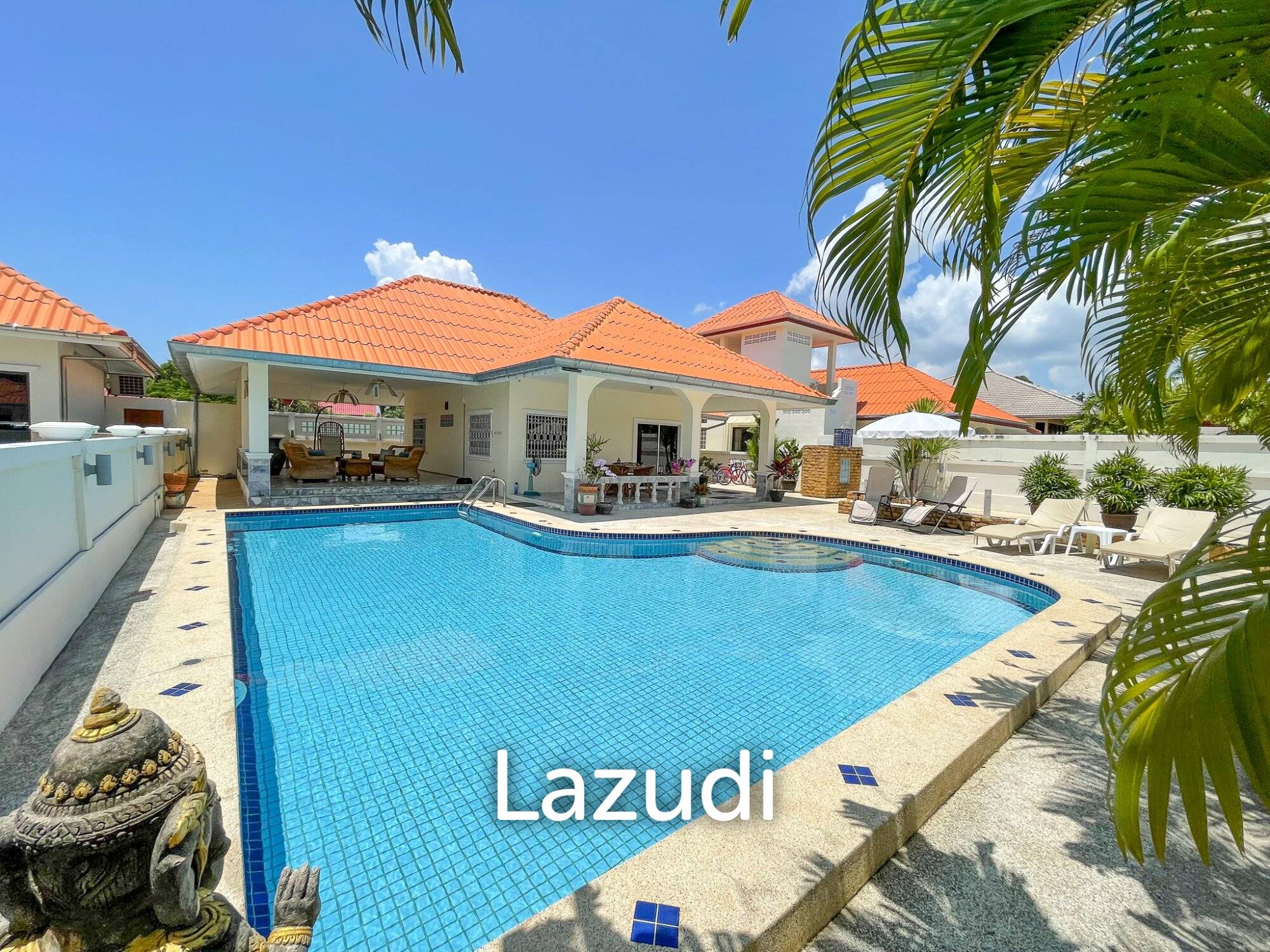 Excellent Single Storey 3 Bedroom Pool Villa For Sale - Cha Am / Hua Hin Excellent Single Storey 3 Bedroom Pool Villa For Sale - Cha Am / Hua Hin