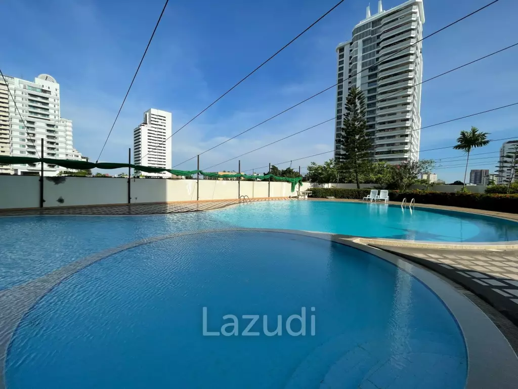 3 Bedroom 4 Bathroom 319 SQ.M Oriental Towers