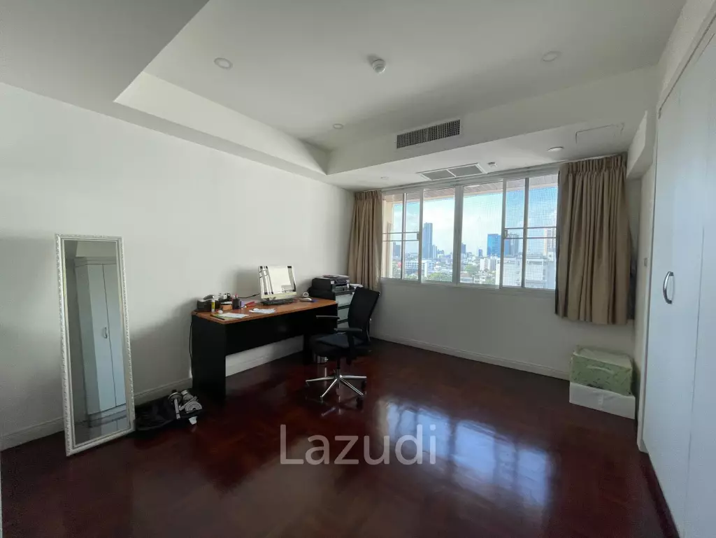 3 Bedroom 4 Bathroom 319 SQ.M Oriental Towers