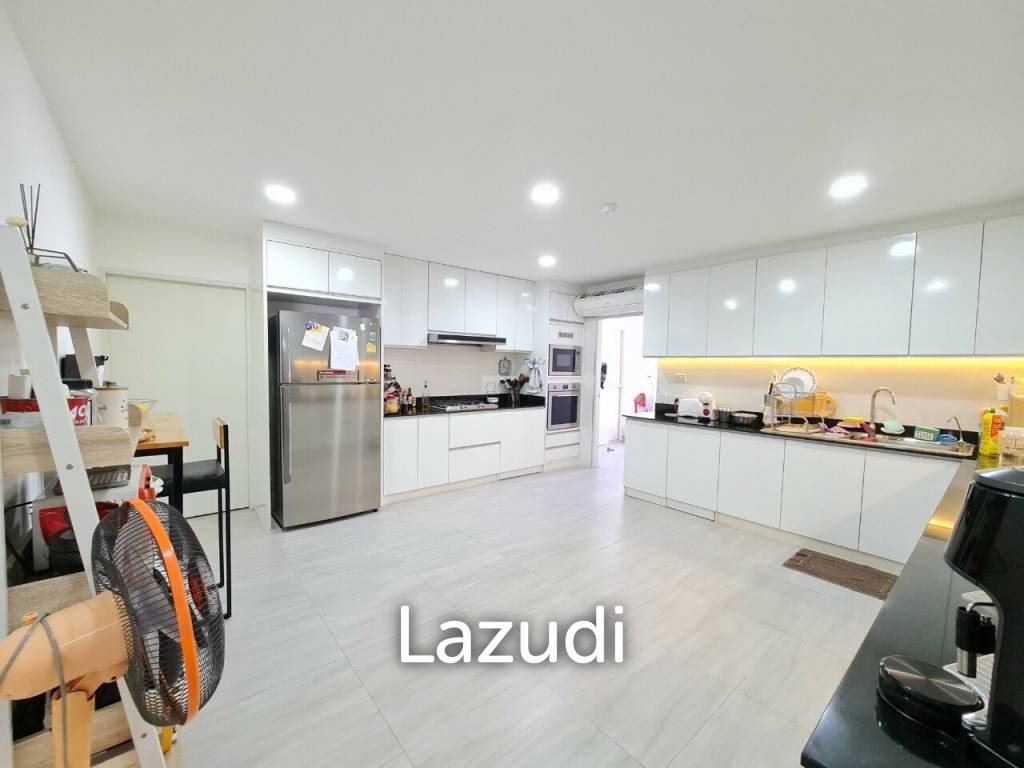 3 Bedroom 4 Bathroom 319 SQ.M Oriental Towers