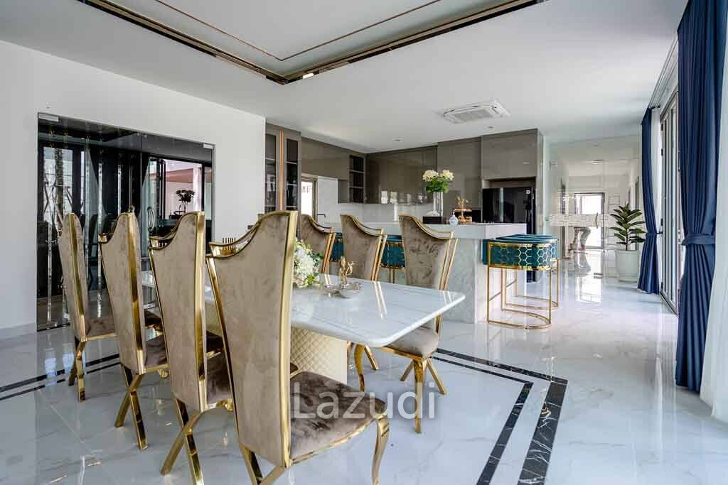 6 Bed 10 Bath 1,095 SQ.M The Prestige at Siam Royal View