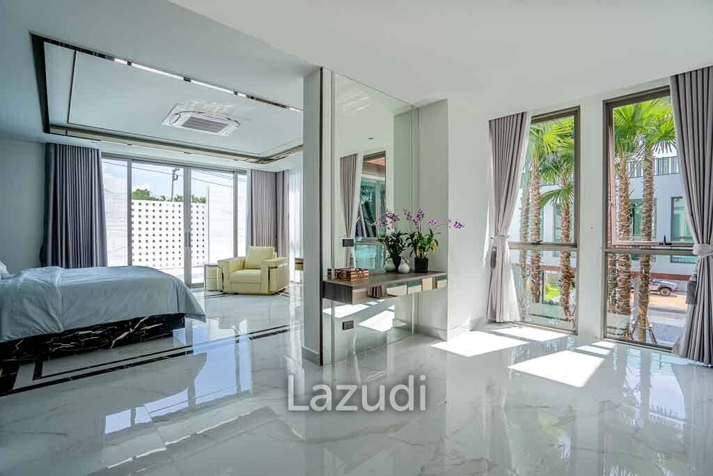6 Bed 10 Bath 1,095 SQ.M The Prestige at Siam Royal View