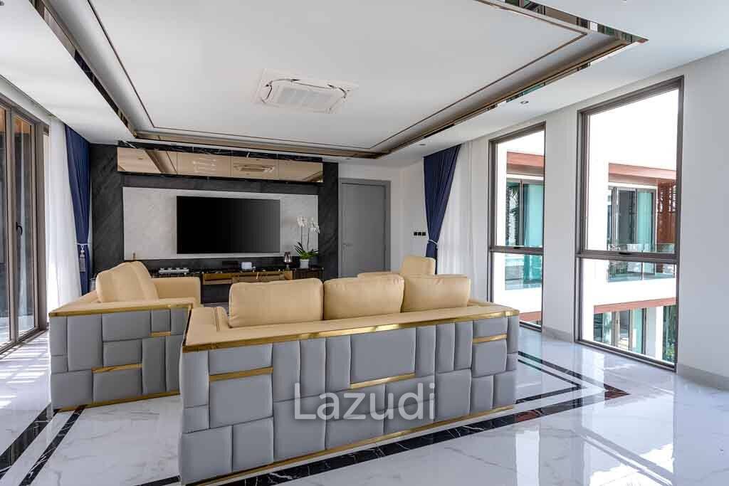 6 Bed 10 Bath 1,095 SQ.M The Prestige at Siam Royal View