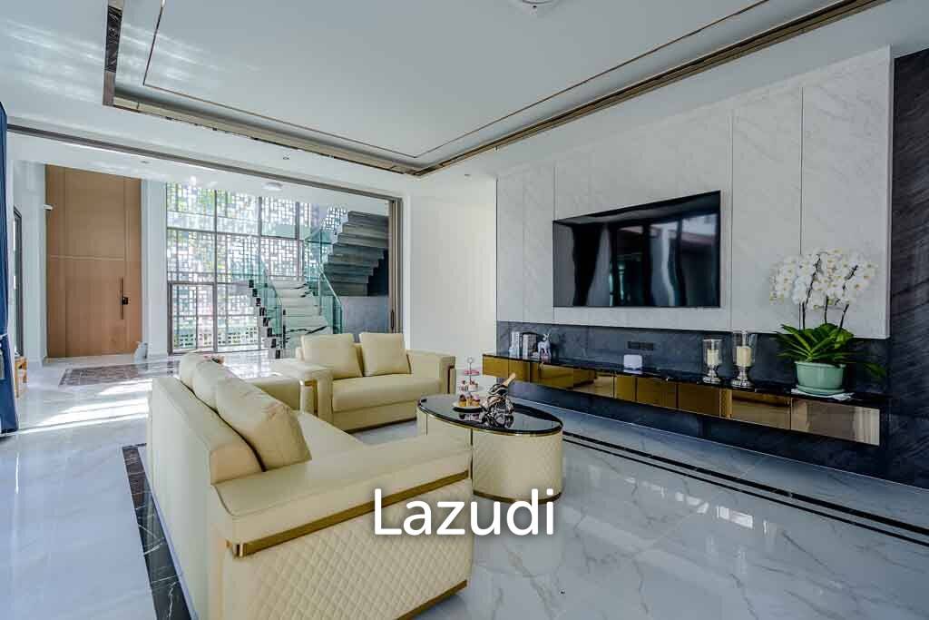 7 Bed 9 Bath 1,011 SQ.M The Prestige at Siam Royal View