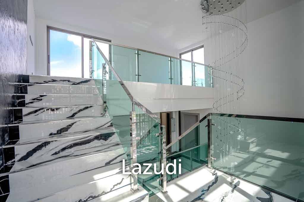 7 Bed 9 Bath 1,011 SQ.M The Prestige at Siam Royal View