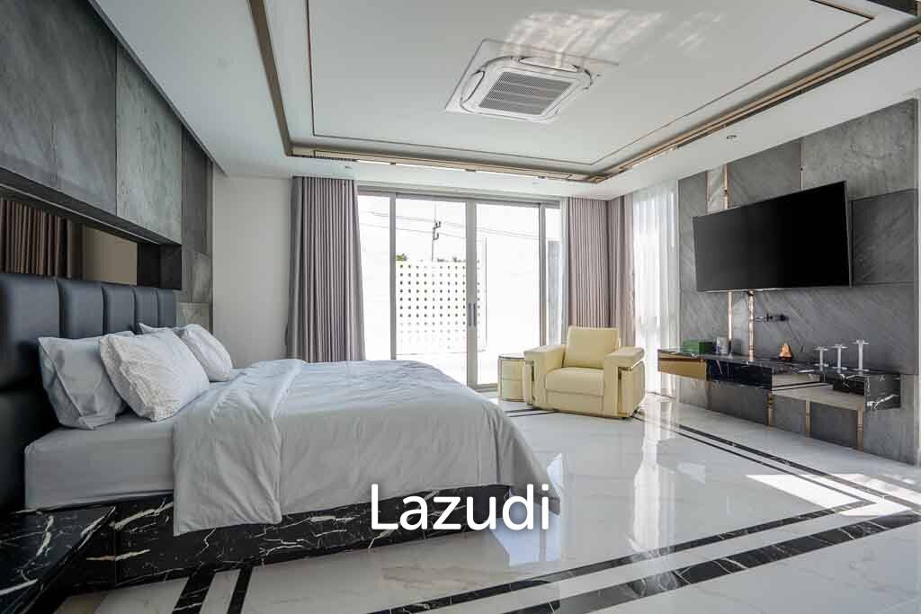 7 Bed 9 Bath 1,011 SQ.M The Prestige at Siam Royal View