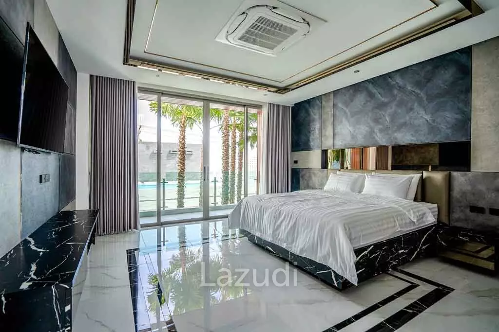 7 Bed 9 Bath 1,011 SQ.M The Prestige at Siam Royal View