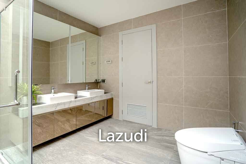 5 Bed 7 Bath 721 SQ.M The Prestige at Siam Royal View