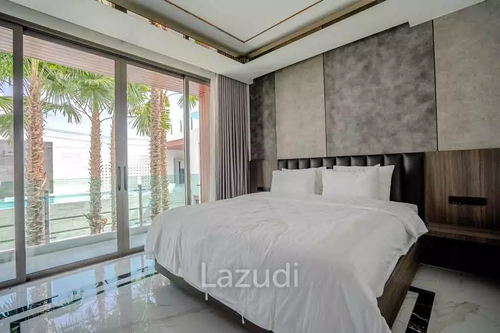 5 Bed 7 Bath 721 SQ.M The Prestige at Siam Royal View