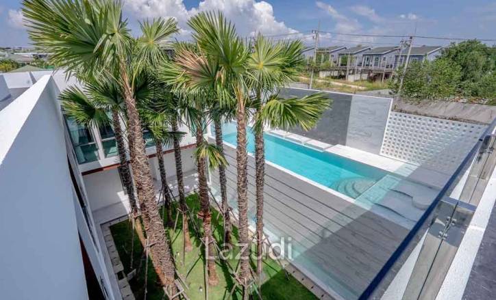 5 Bed 7 Bath 721 SQ.M The Prestige at Siam Royal View