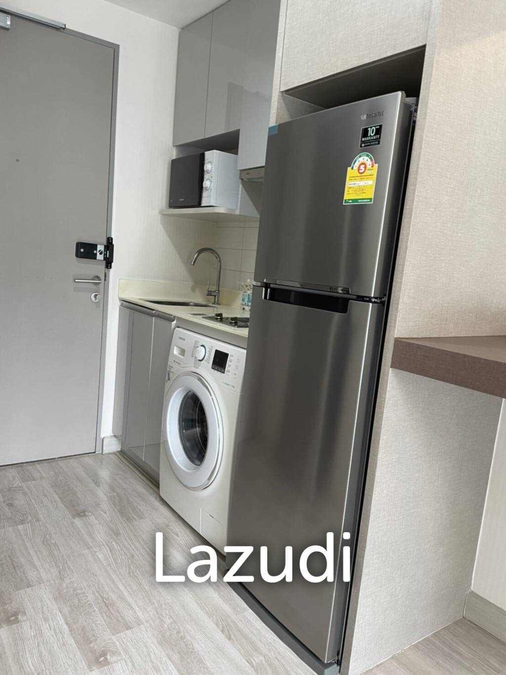 Studio 1 Bath 22 SQ.M Ideo Mobi Sukhumvit 81