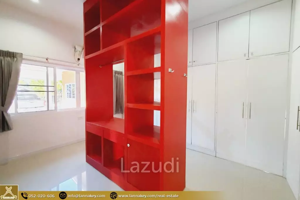 Nice! Single-Storey 5 bedrooms Pool House