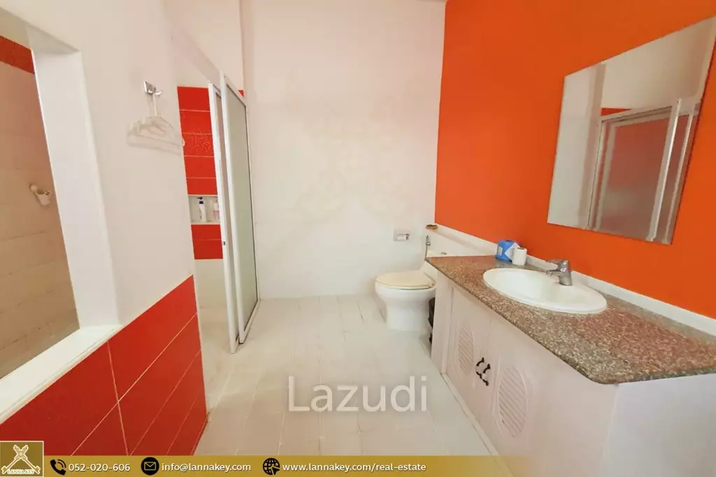 Nice! Single-Storey 5 bedrooms Pool House