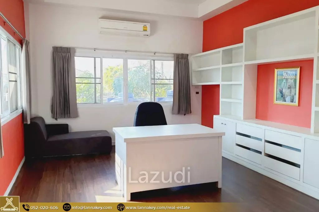 Nice! Single-Storey 5 bedrooms Pool House