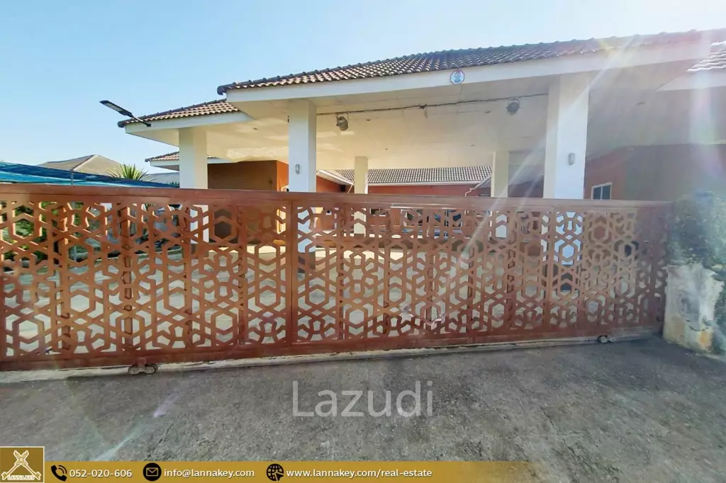 Nice! Single-Storey 5 bedrooms Pool House