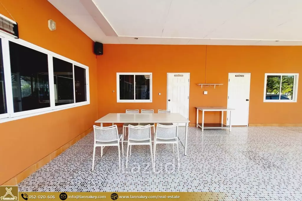 Nice! Single-Storey 5 bedrooms Pool House