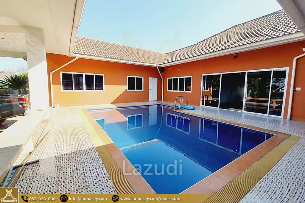 Nice! Single-Storey 5 bedrooms Pool House