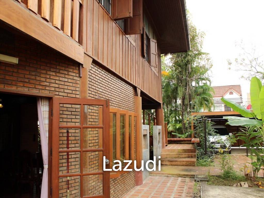 3 Beds 3 Baths 536 SQ.M Lanna Style House