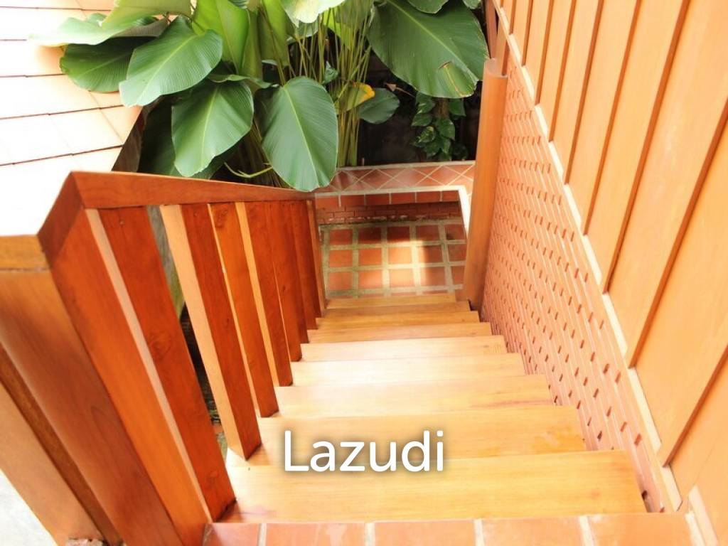 3 Beds 3 Baths 536 SQ.M Lanna Style House