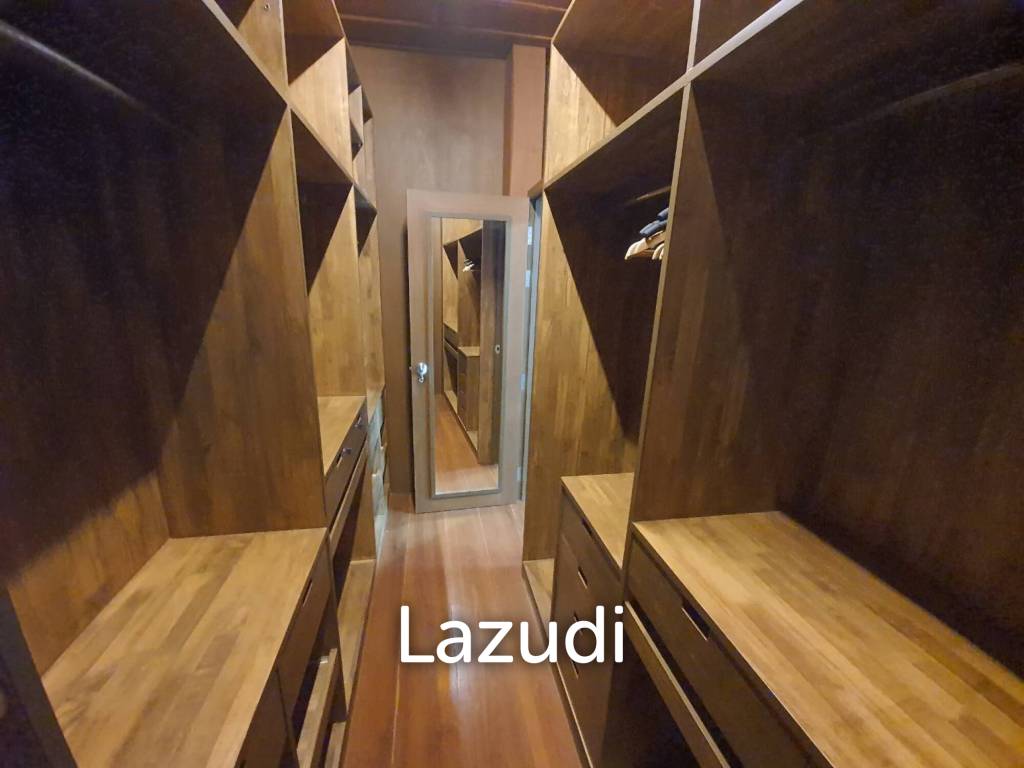 3 Beds 3 Baths 536 SQ.M Lanna Style House