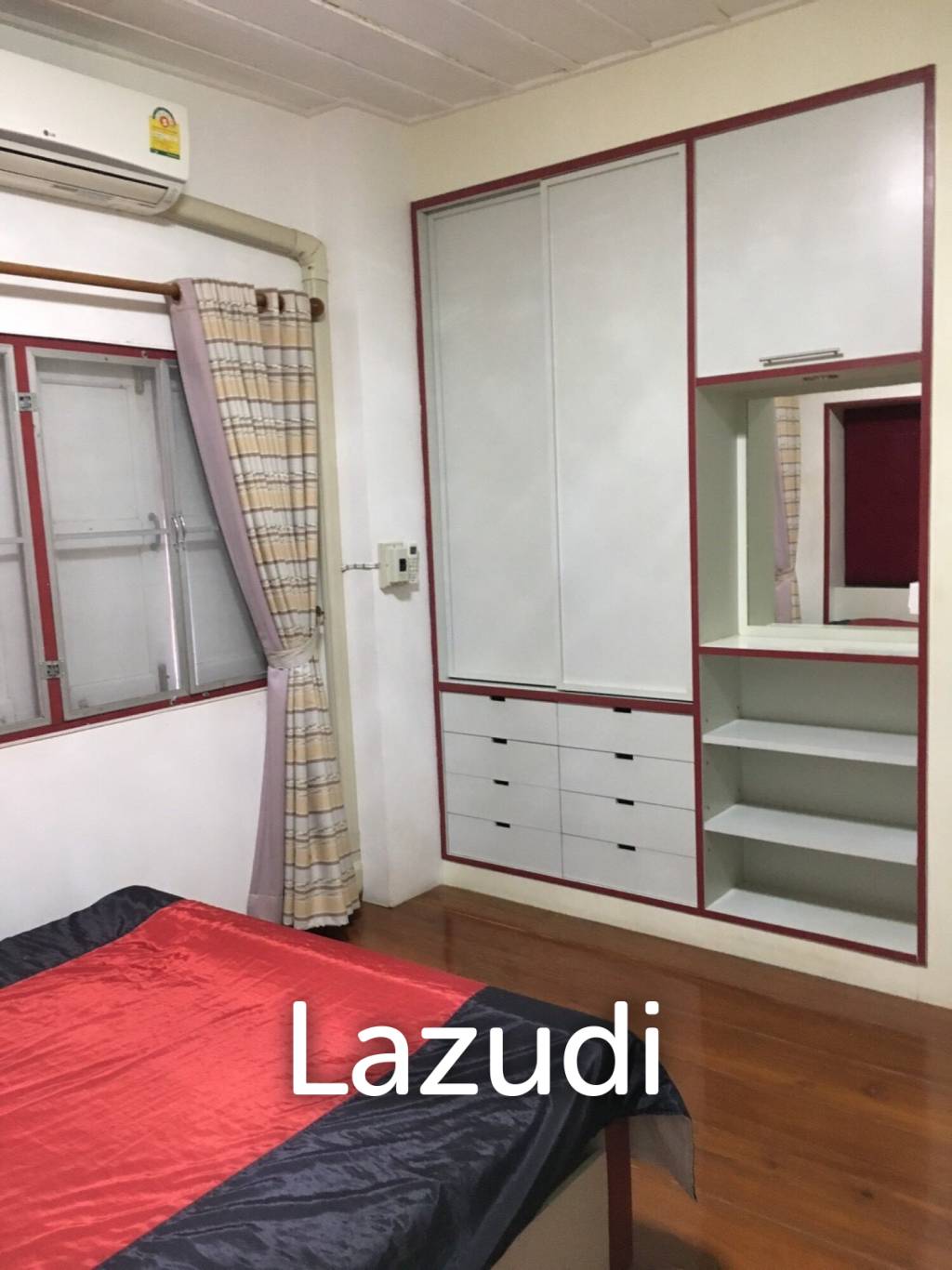 3 Beds 3 Baths 536 SQ.M Lanna Style House