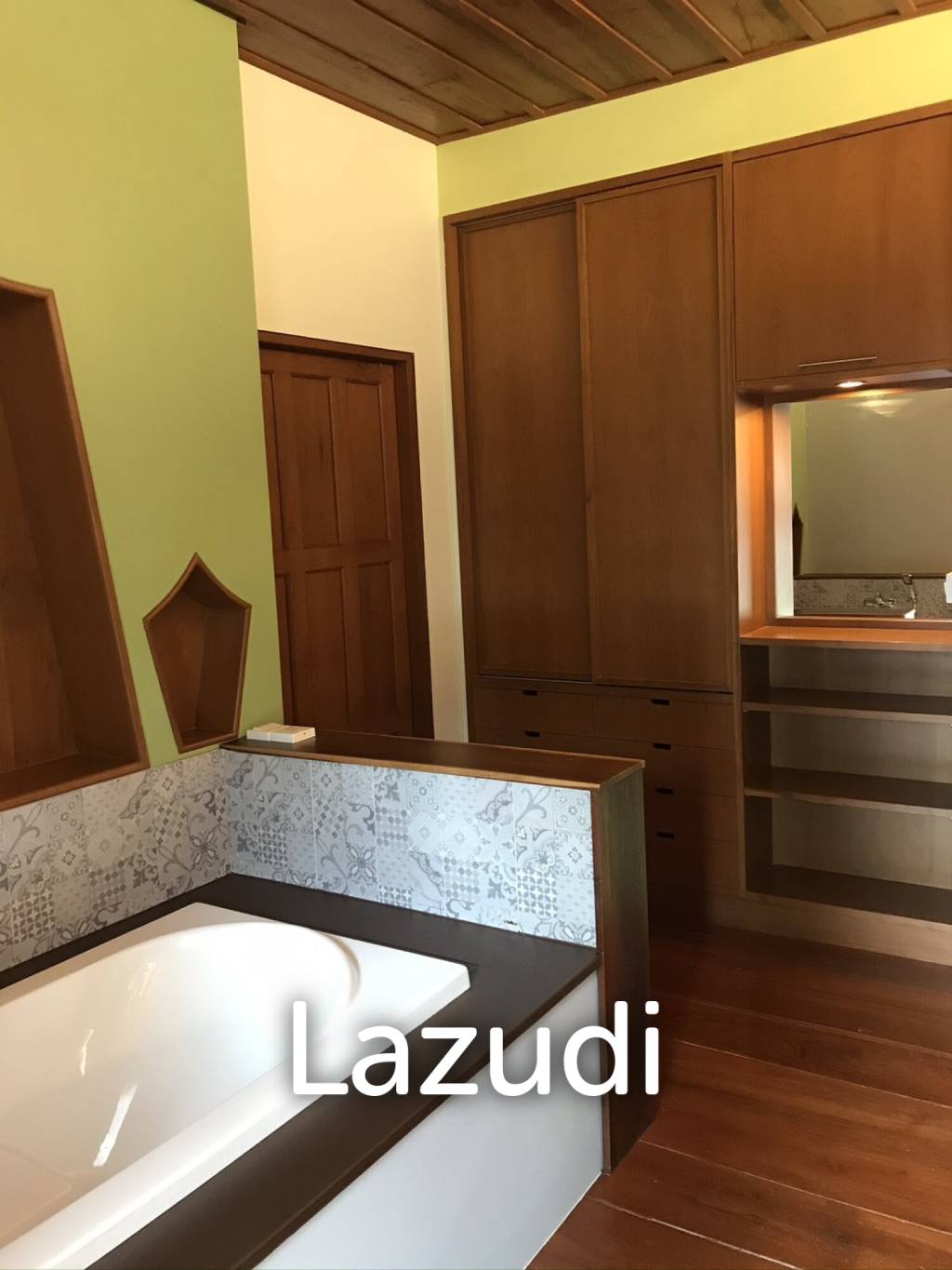 3 Beds 3 Baths 536 SQ.M Lanna Style House
