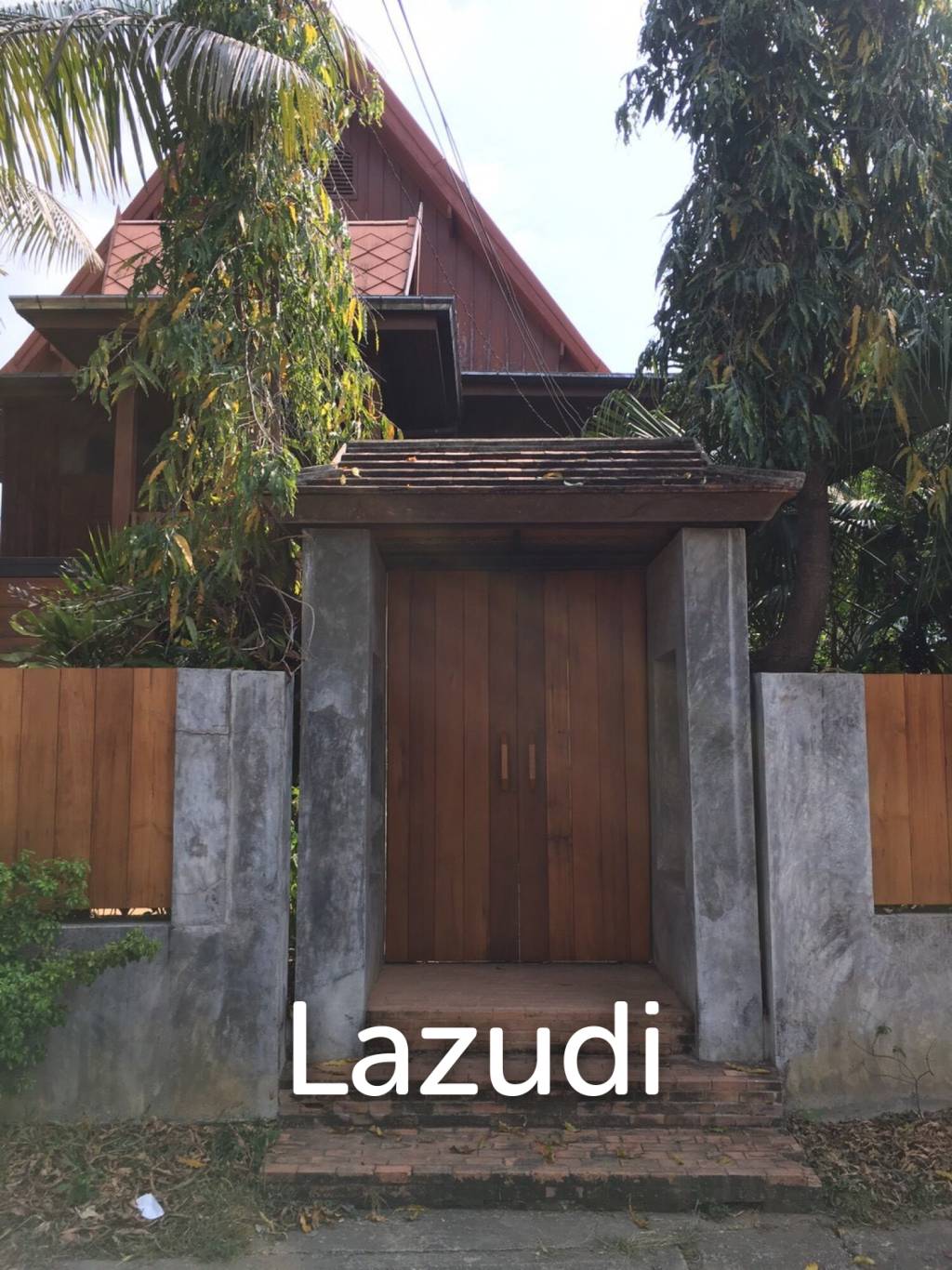 3 Beds 3 Baths 536 SQ.M Lanna Style House