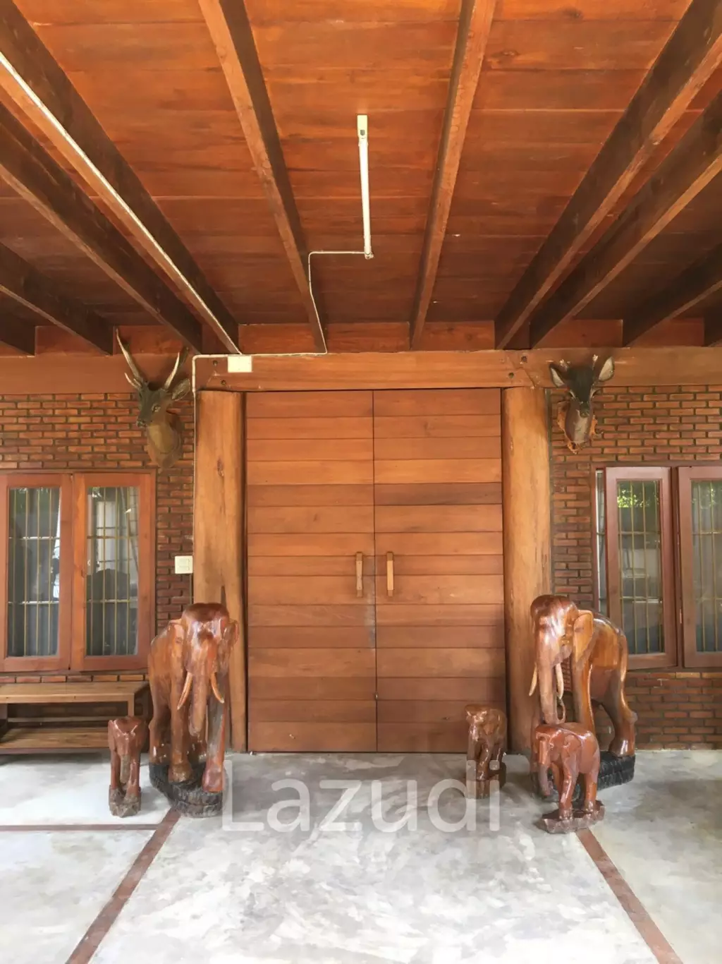 3 Beds 3 Baths 536 SQ.M Lanna Style House