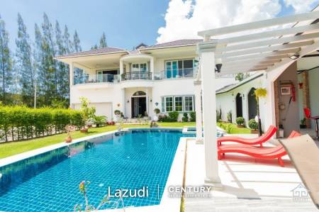 Outstanding Modern 4 Bed Pool Villa close to Black Mountain Golf Course