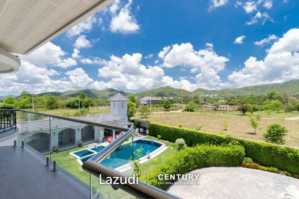 Outstanding Modern 4 Bed Pool Villa close to Black Mountain Golf Course