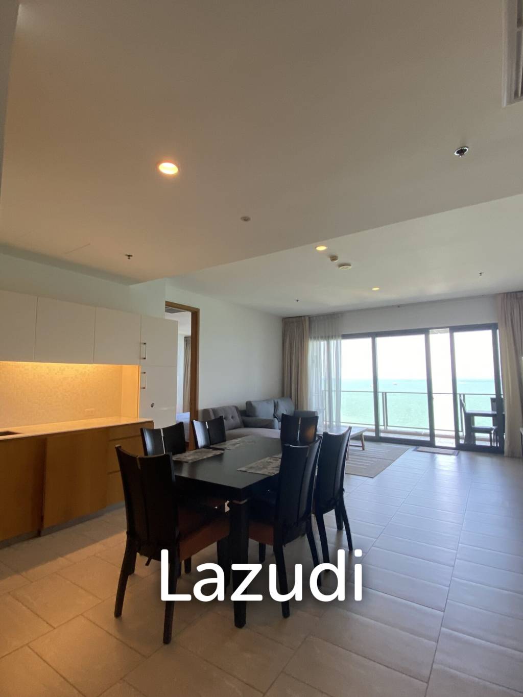 2 beds 2 baths with seaview for sell