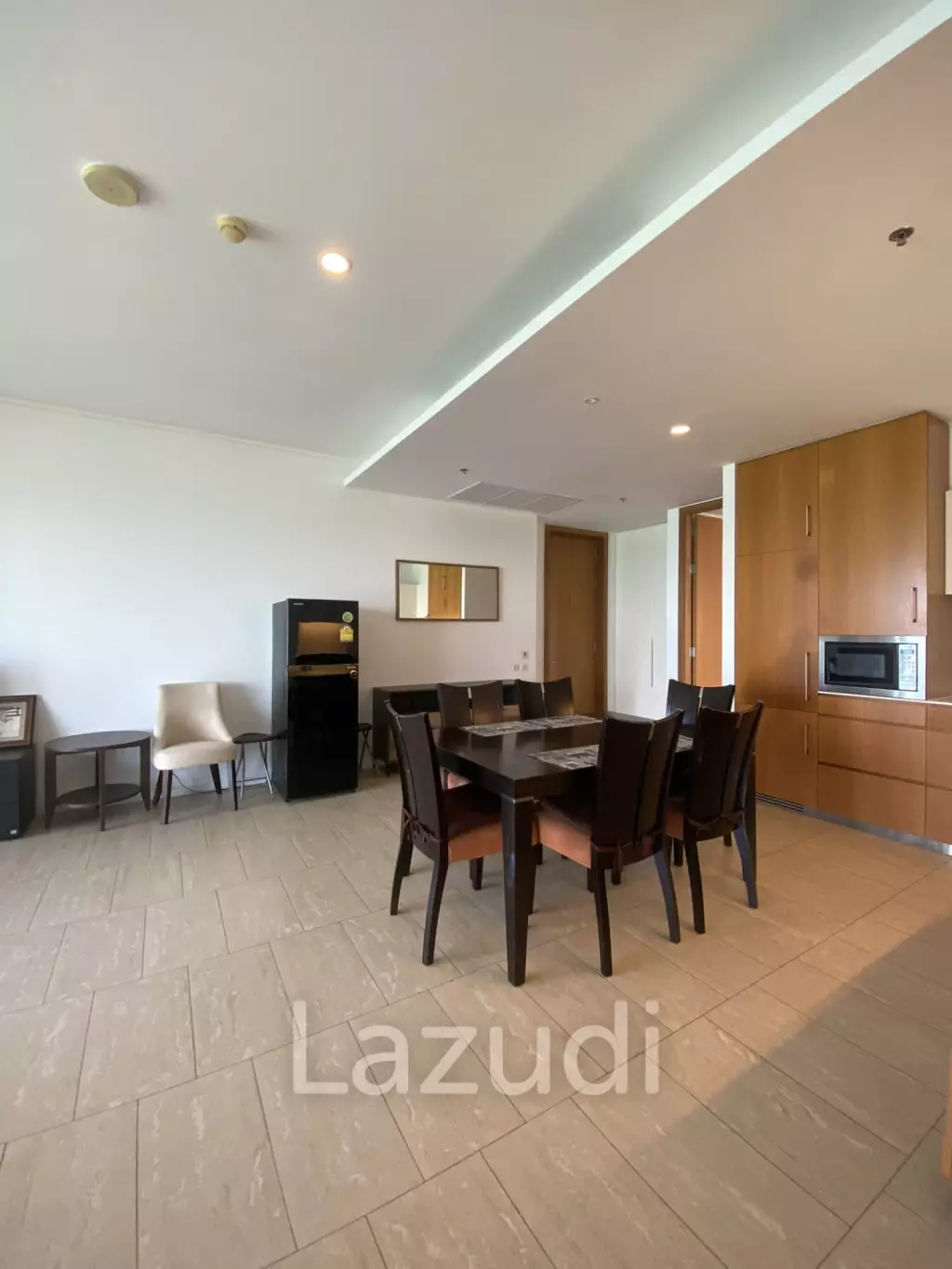 2 beds 2 baths with seaview for sell