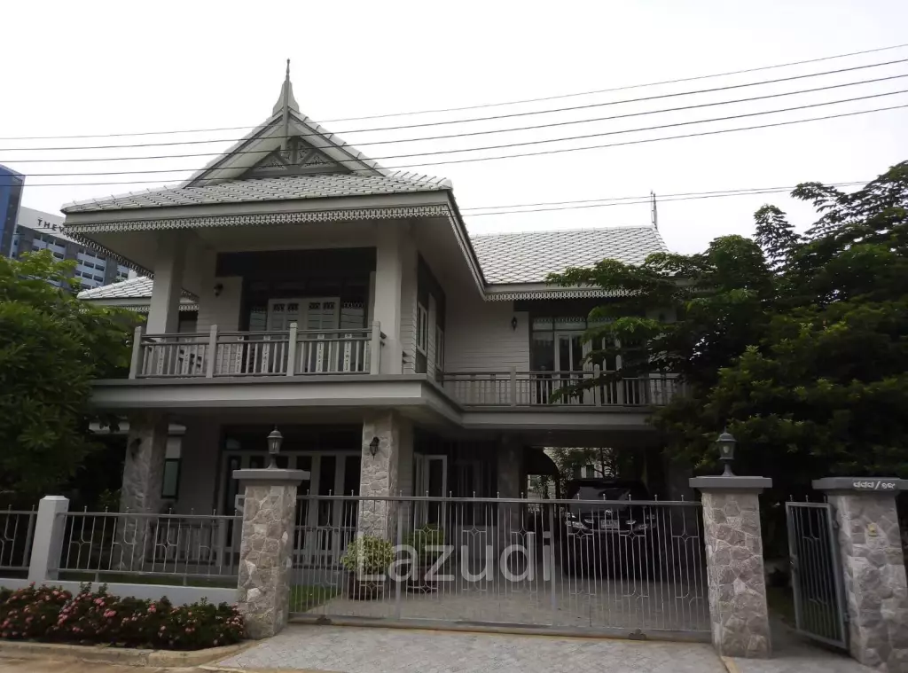 2 Bed 175 SQ.M House in Oriental Beach Cha-Am