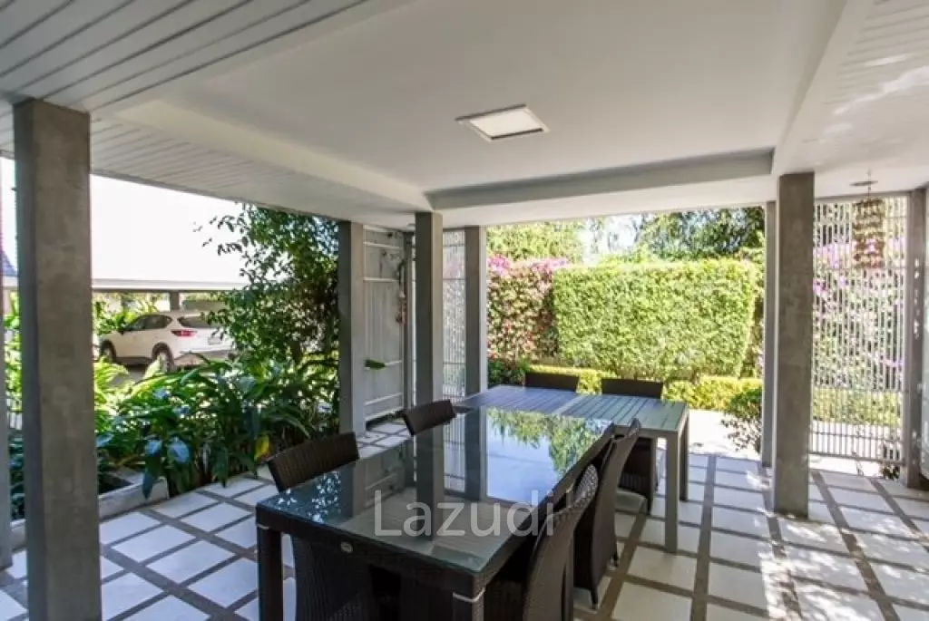 Modern 3 or 4 Bed Pool Villa near the town + beaches