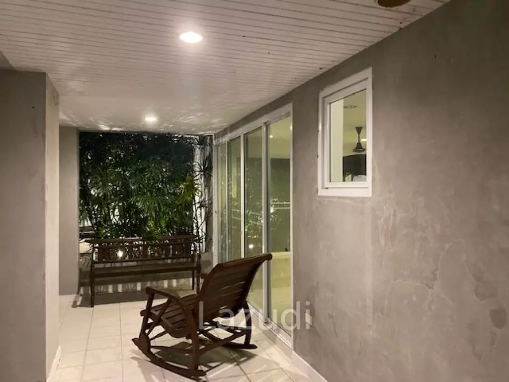 Modern 3 or 4 Bed Pool Villa near the town + beaches