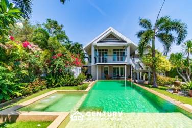  4 ` 4 Baño Villa de Venta