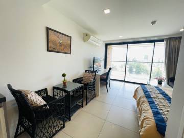 Waters edge condo Studio sea view for sale
