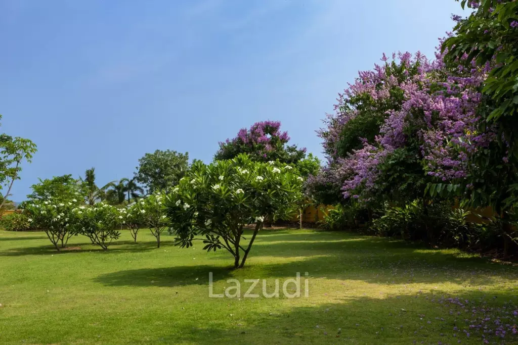 4 Bed 4 Bath 700 SQ.M Rim Nua Villa
