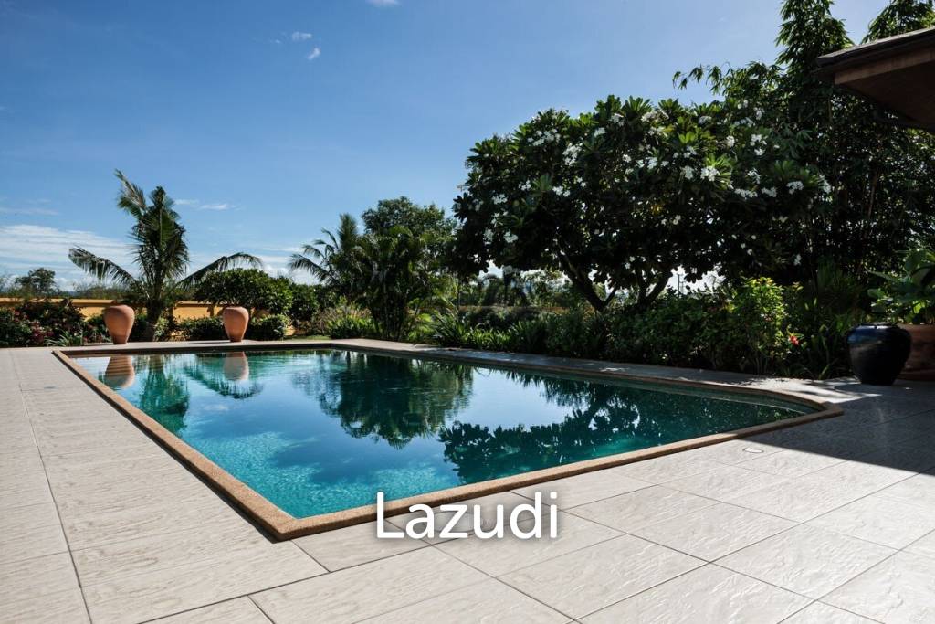 4 Bed 4 Bath 700 SQ.M Rim Nua Villa