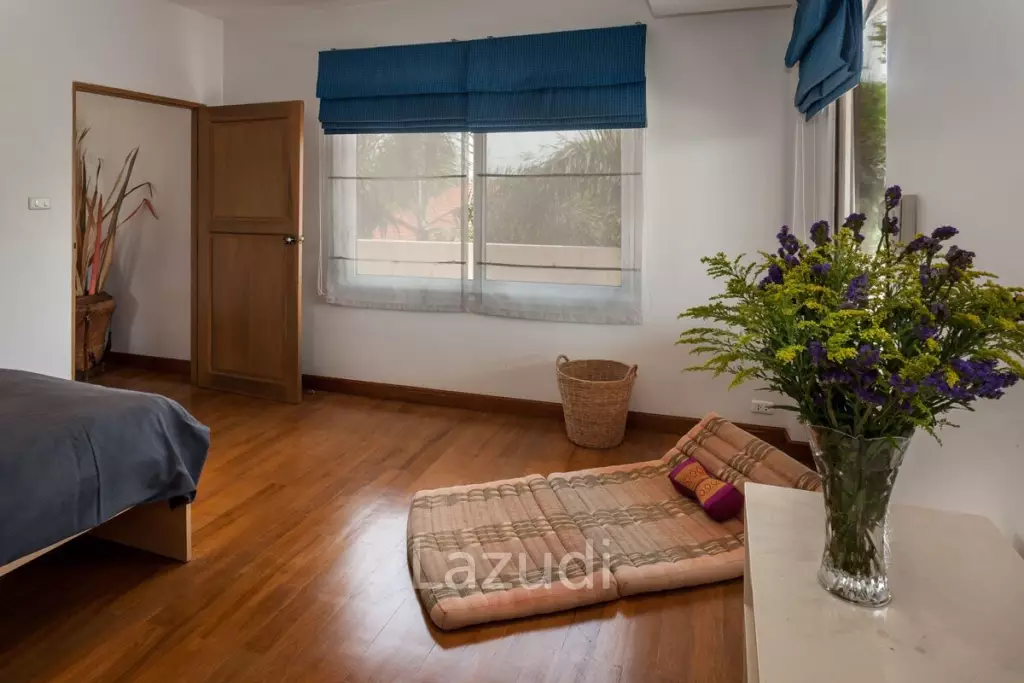 4 Bed 4 Bath 700 SQ.M Rim Nua Villa