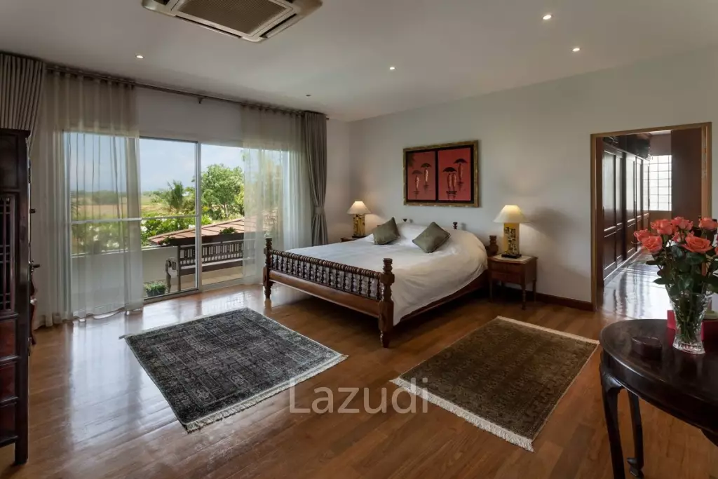 4 Bed 4 Bath 700 SQ.M Rim Nua Villa