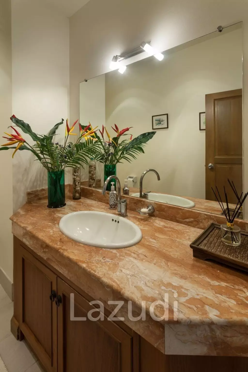 4 Bed 4 Bath 700 SQ.M Rim Nua Villa
