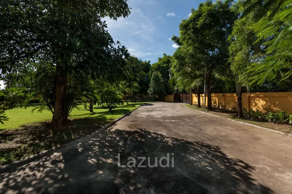 4 Bed 4 Bath 700 SQ.M Rim Nua Villa