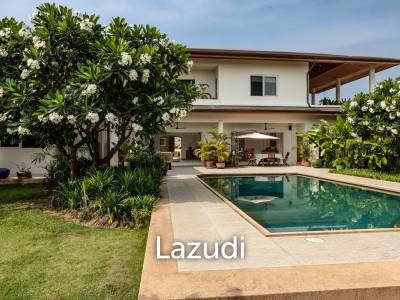 4 Bed 4 Bath 700 SQ.M Rim Nua Villa