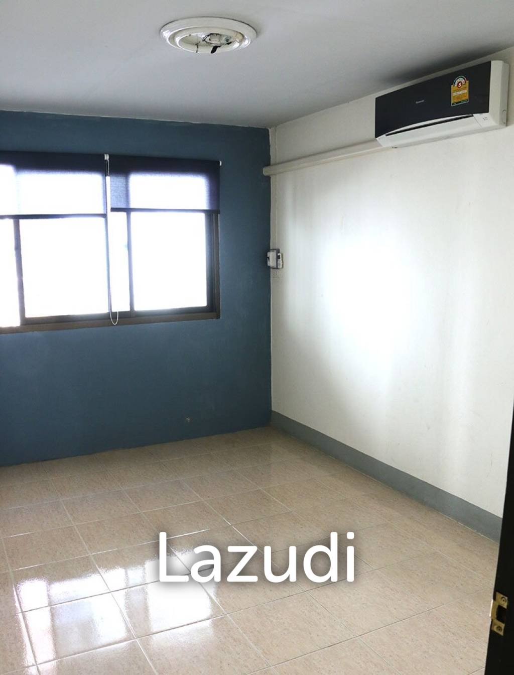 2 Storeys Commercial Building For Sale in Chiang Rai