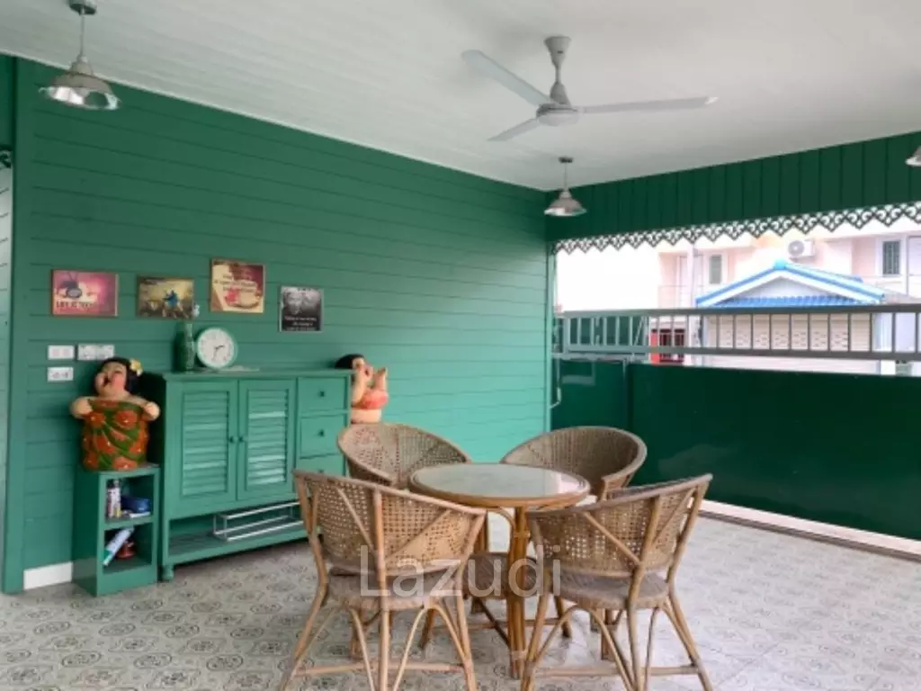 2 Houses 4 Bed 4 Bath For Sale in Chiang Mai