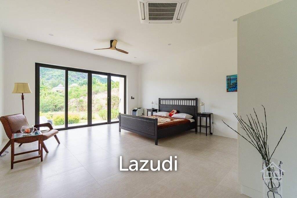 Outstanding Modern Lakeside 3 bed pool villa with 1 bed guesthouse and Maids Quarters near Black Mountain Golf Course.