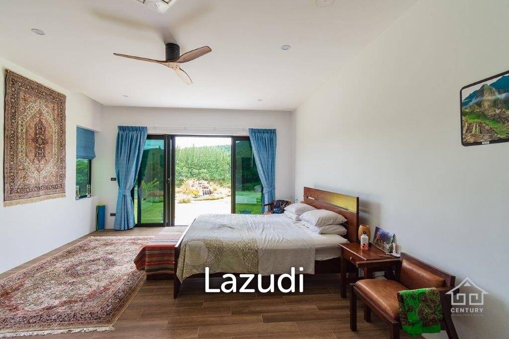 Outstanding Modern Lakeside 3 bed pool villa with 1 bed guesthouse and Maids Quarters near Black Mountain Golf Course.