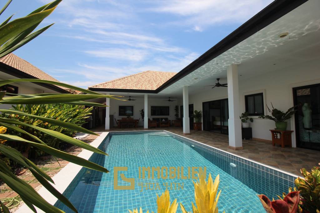 3 Bed Single Story Pool Villa For Sale - Great Condition